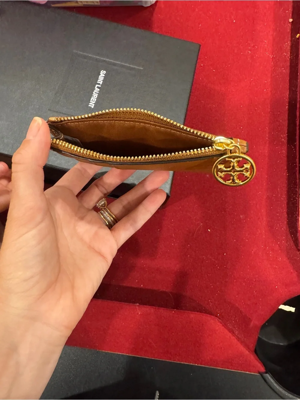 Tory Burch	Miller Top-Zip Card Case